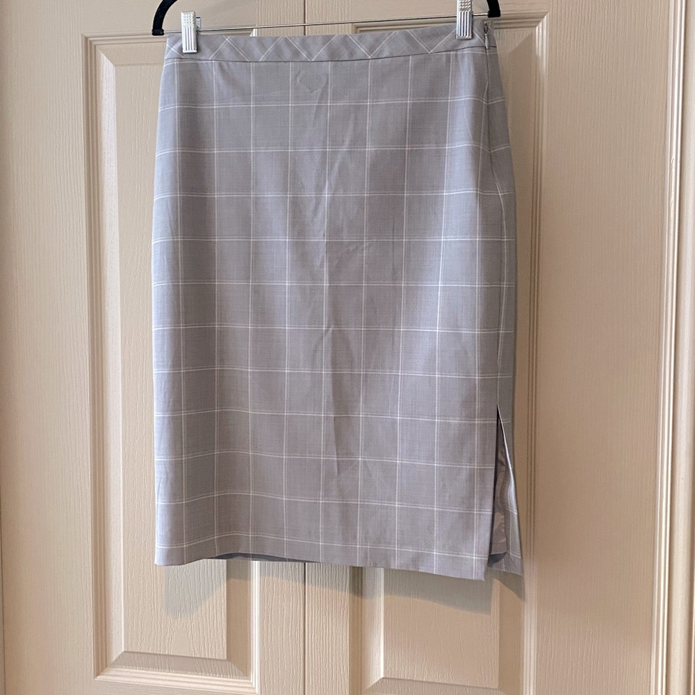 Banana Republic Light Gray Windowpane Pencil Skirt with Side Slit